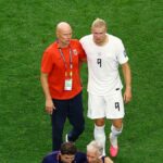 Majstrovstvá sveta vo futbale 2026: Nórsky futbalista Solbakken chváli jedinečný Haaland, keď sa blíži súboj s Anglickom