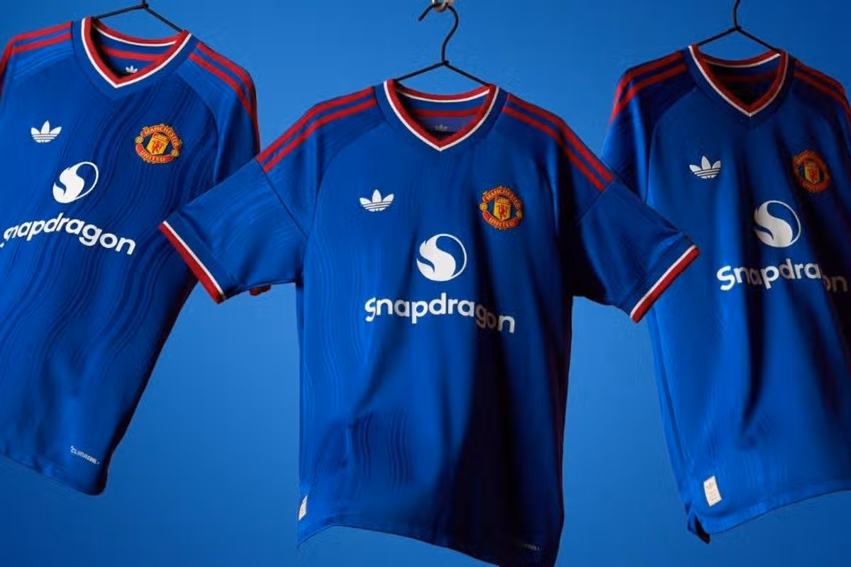 Nový vonkajší dres Manchestru United.