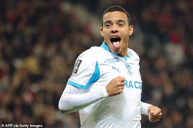 Mason Greenwood má byť potvrdený ako nový hráč Fenerbahce v obchode za 34 miliónov libier