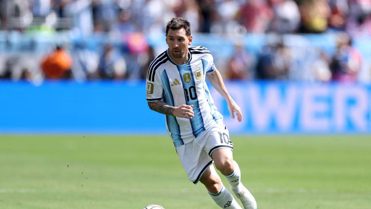 Messi sa vracia do Argentíny, aby si oddýchol po finálovej prehre majstrovstiev sveta so Španielskom
