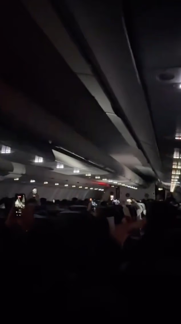 Pilot spôsobil chaos v lete po finále majstrovstiev sveta, keď sa objavil, že oznámil, že turnaj vyhrala Argentína