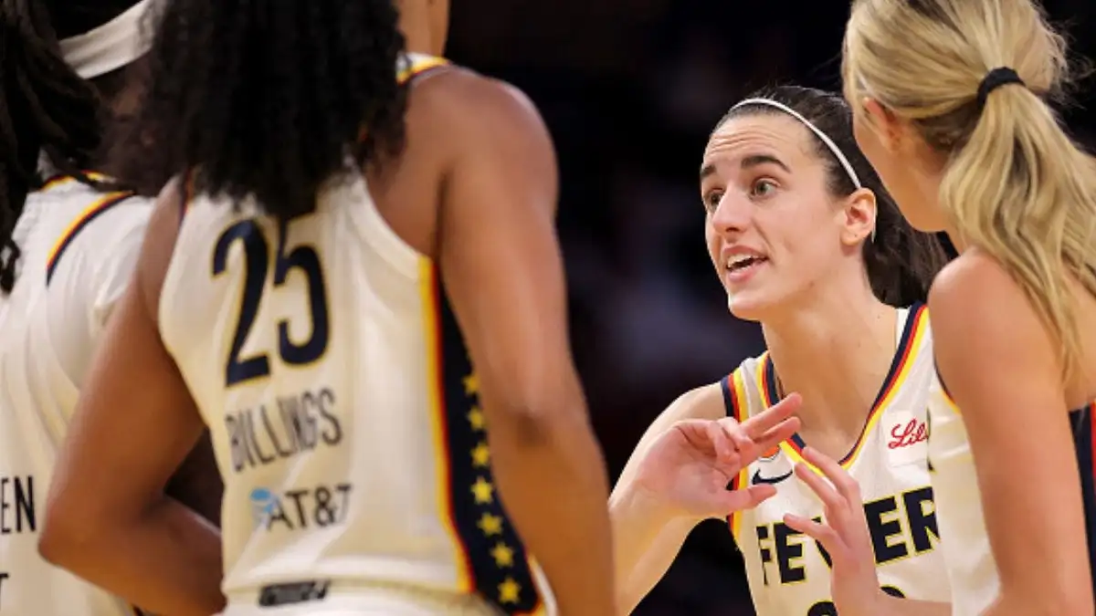 caitlin-clark-indiana-fever-hamby-sparks-wnba-3 - 1
