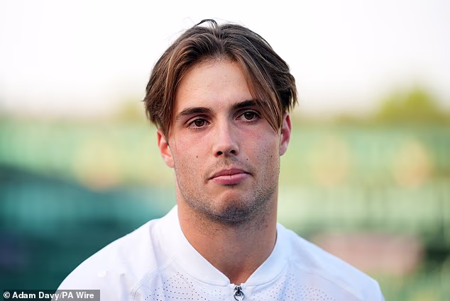 Domáca wimbledonská hviezda, Arthur Fery, 23, trvá na tom, že sa cíti „veľmi Brit“