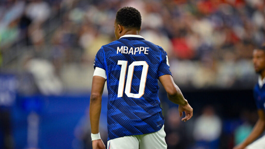 Ocenenia majstrovstiev sveta 2026: Rodri, Mbappé, Unai Simón a Pau Cubarsí získali historické najvyššie ocenenia