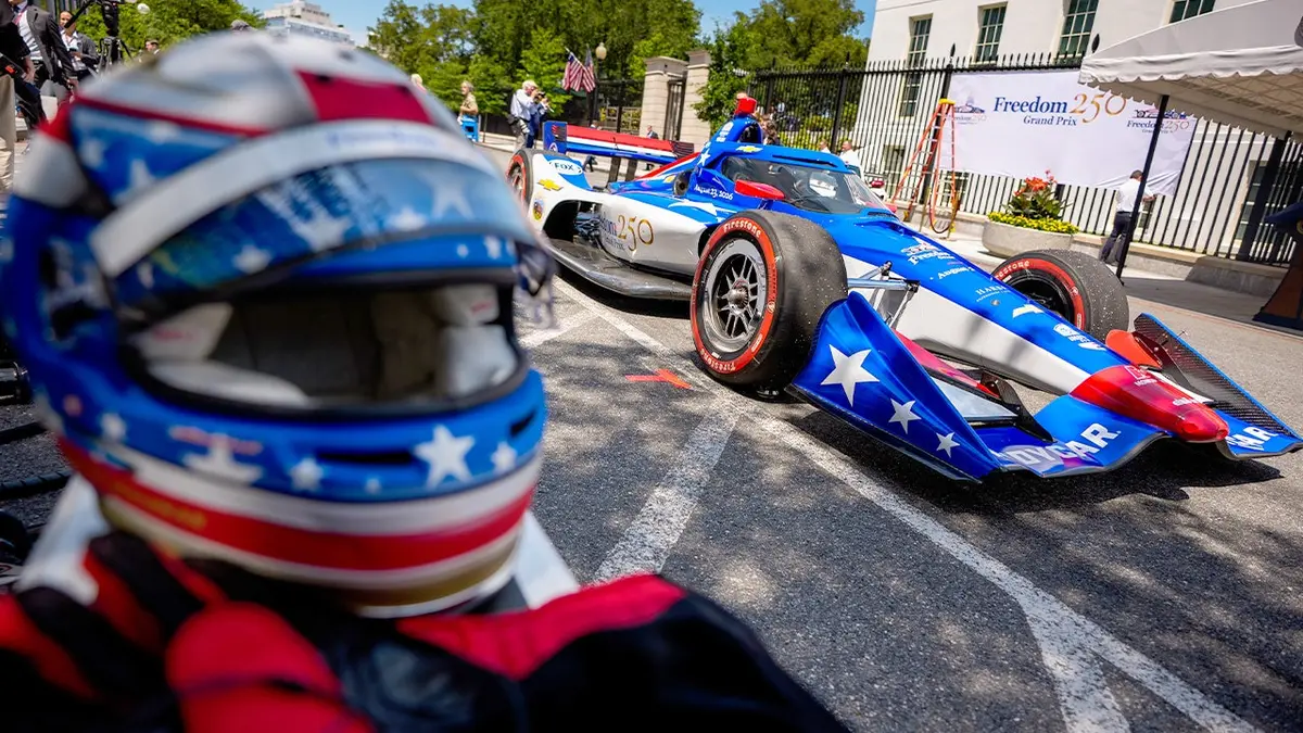 IndyCar v Bielom dome
