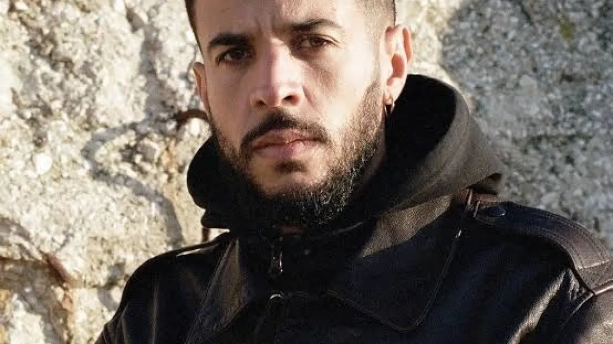 Otvorený marocký rapper Mehdi El Youbi zatknutý v Casablance | Správy o protestoch