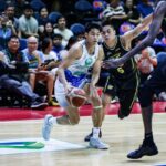 Ricci Rivero z Phoenix Fuel Masters počas zápasu proti TNT Tropang 5G v PBA Commissioner's Cup.