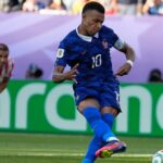 Paraguajský senátor požaduje ospravedlnenie od hviezdy majstrovstiev sveta Kyliana Mbappého