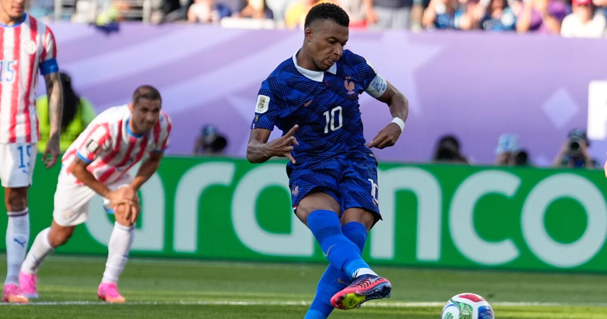 Paraguajský senátor požaduje ospravedlnenie od hviezdy majstrovstiev sveta Kyliana Mbappého