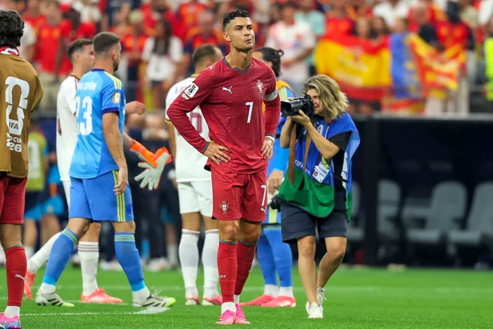 Piers Morgan posiela emotívny odkaz Cristianovi Ronaldovi po odchode z majstrovstiev sveta vo futbale
