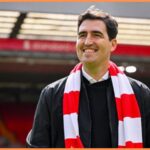 Nový manažér Liverpoolu Andoni Iraola na Anfielde