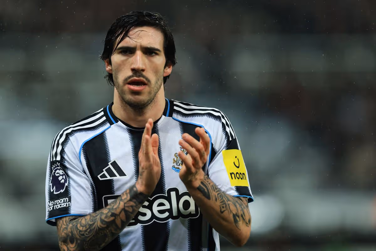 Sandro Tonali tlieska