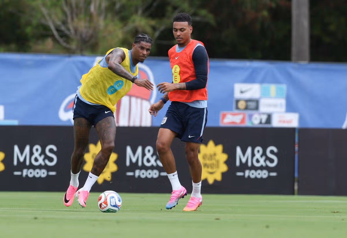 Marcus Rashford a Morgan Rogers