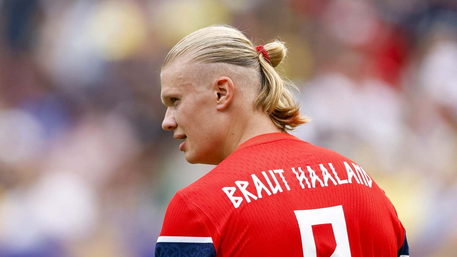 Priaznivec Nórska informuje fanúšikov Svetového pohára, ako vlastne vyslovovať meno Erling Haaland