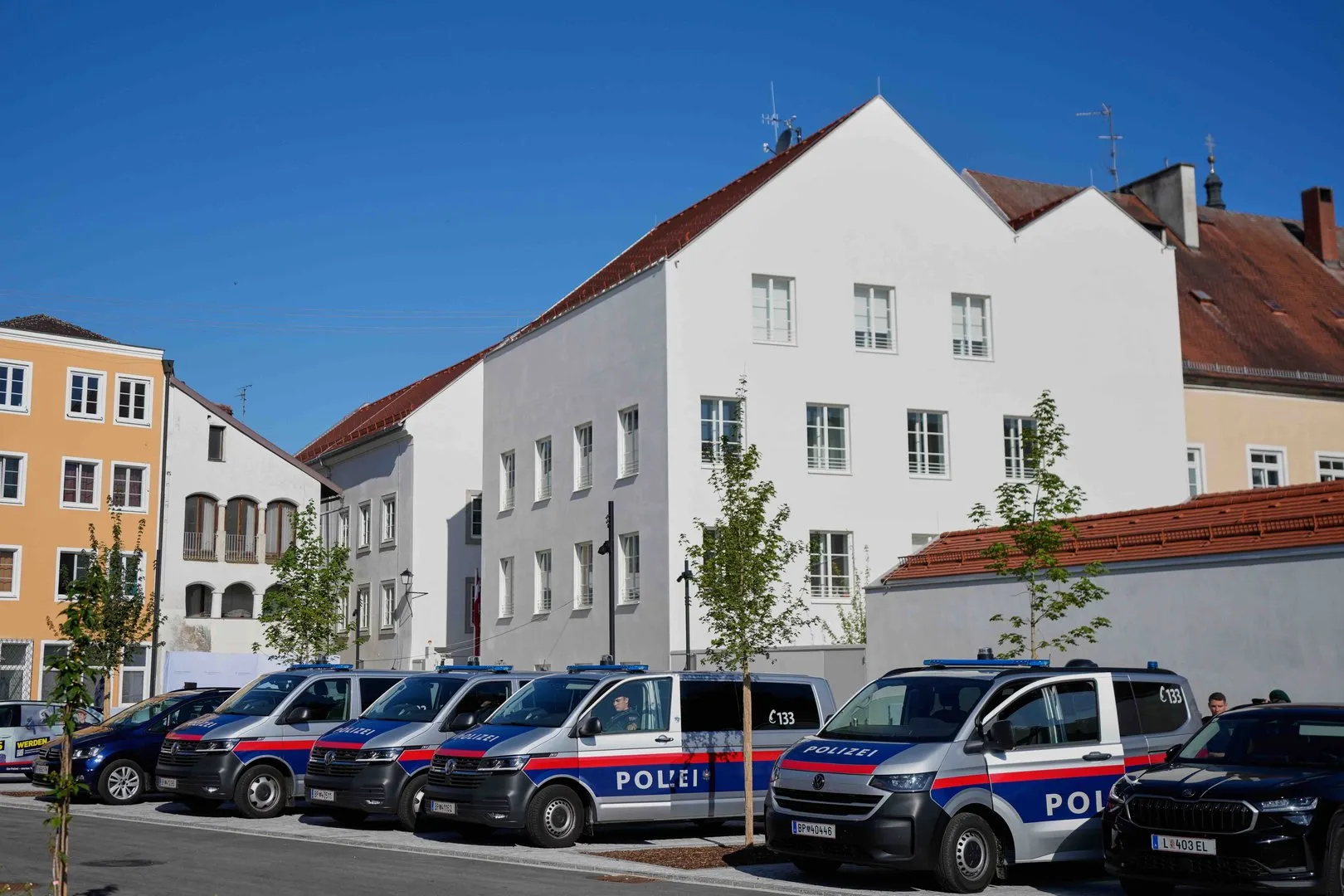 Rakúsky dom, kde sa narodil Hitler, znovu otvorený ako policajná stanica | Správy z histórie