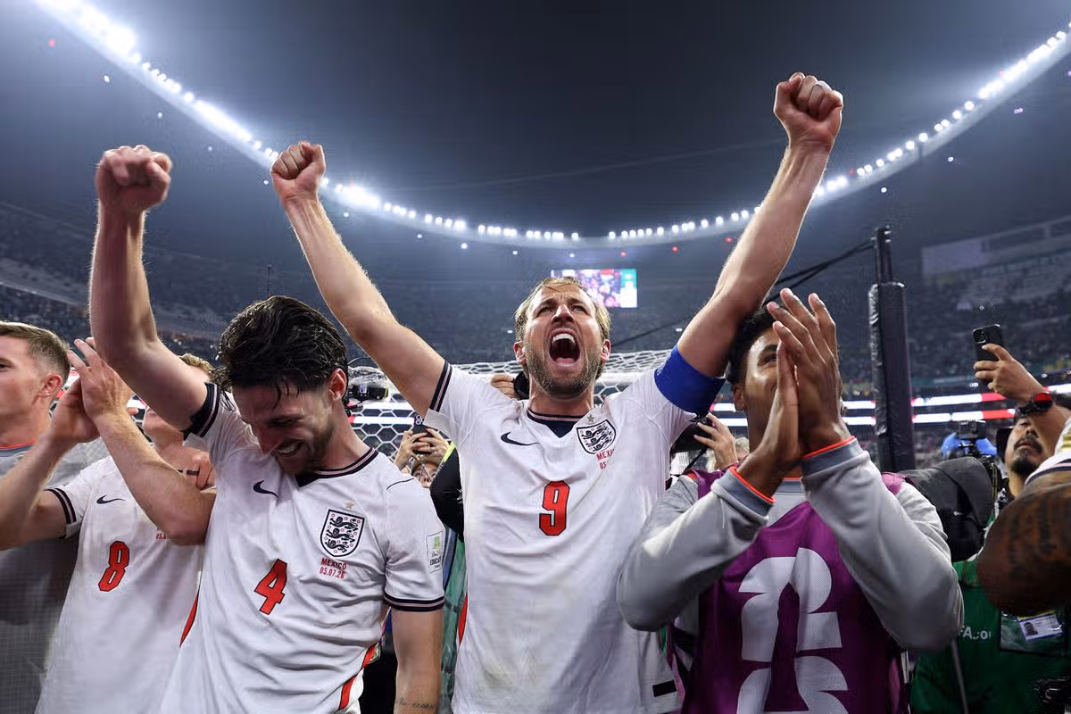 Harry Kane oslavuje víťazstvo Anglicka 3:2 nad Mexikom na majstrovstvách sveta