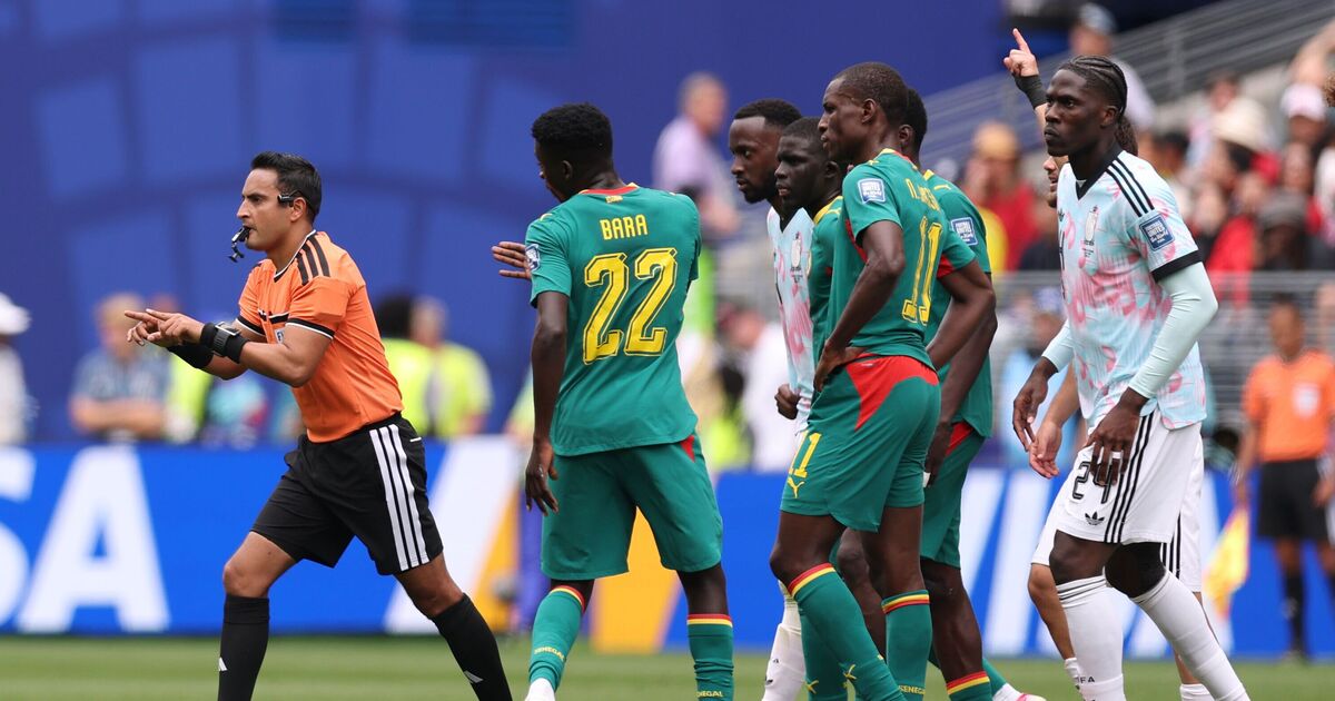 Senegalská zúrivosť, keď Belgicko zavŕšilo comeback Svetového pohára s drámou VAR | Futbal | Šport
