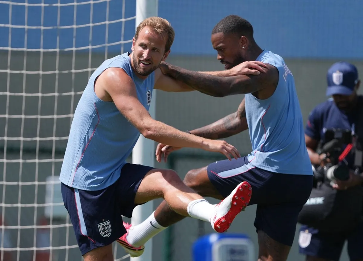 30. júna 2026; Kansas City, Missouri, USA; Angličania Harry Kane a Ivan Toney počas tréningu. Povinný kredit: Jay Biggerstaff-Imagn Images