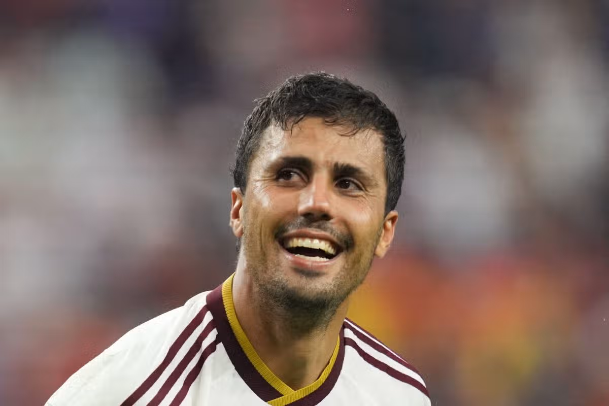 Rodri počas zápasu medzi Španielskom a Francúzskom