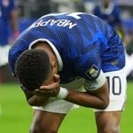 Francúz Kylian Mbappé reaguje po utorkovej prehre so Španielskom počas semifinále majstrovstiev sveta v Arlingtone v Texase.