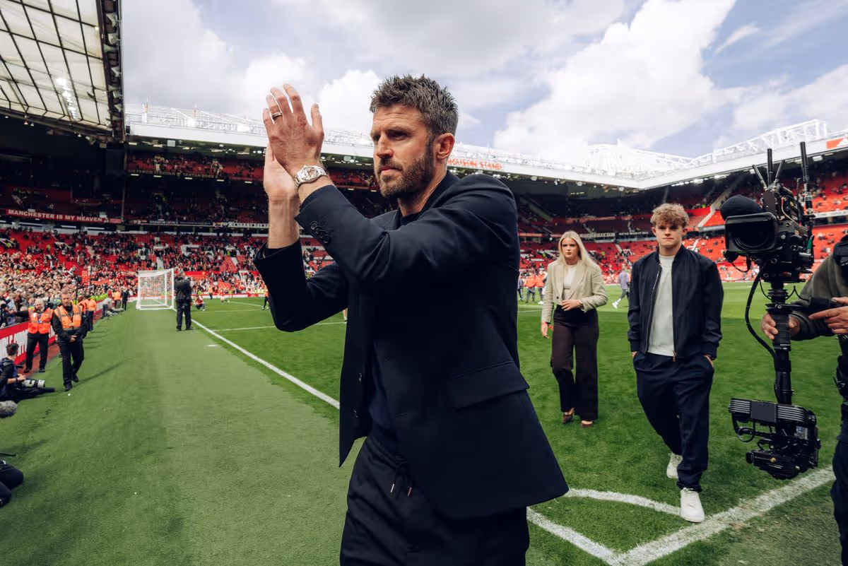 Hlavný tréner Michael Carrick z Manchestru United odchádza po zápase Premier League medzi Manchestrom United a Nottingham Forest na Old Trafford.