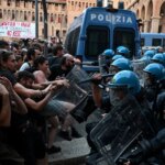 Strety medzi políciou a ľuďmi protestujúcimi v Taliansku zatýkajú smrť | Správy