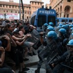 Taliansky Meloni kritizoval demonštrantov po zrážkach v Bologni | Policajné správy