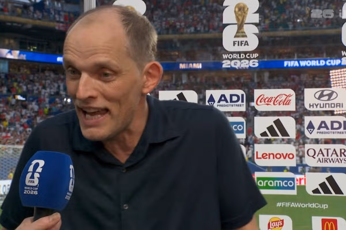 Thomas Tuchel zápasil s Gabrielom Clarkom po výhre Anglicka nad Nórskom.