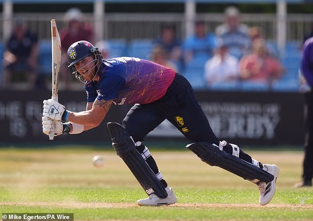 Ben Stokes dosiahol neporaziteľných 108, aby vzrušil fanúšikov sledujúcich zápas One-Day Cup v Derby