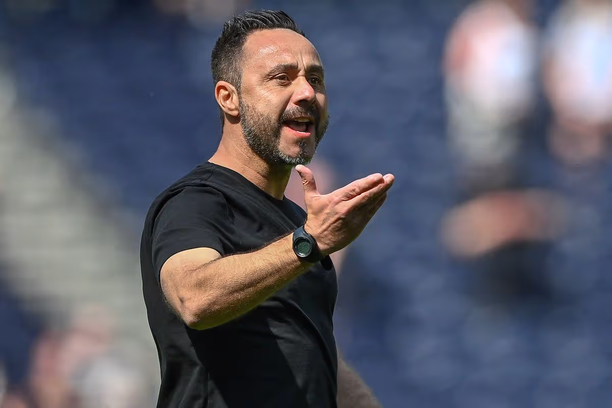 Útočník Tottenhamu Hotspur Will Lankshear chce upútať pozornosť Roberta De Zerbiho, keď sa hráči budúci mesiac vrátia do predsezónneho tréningu.