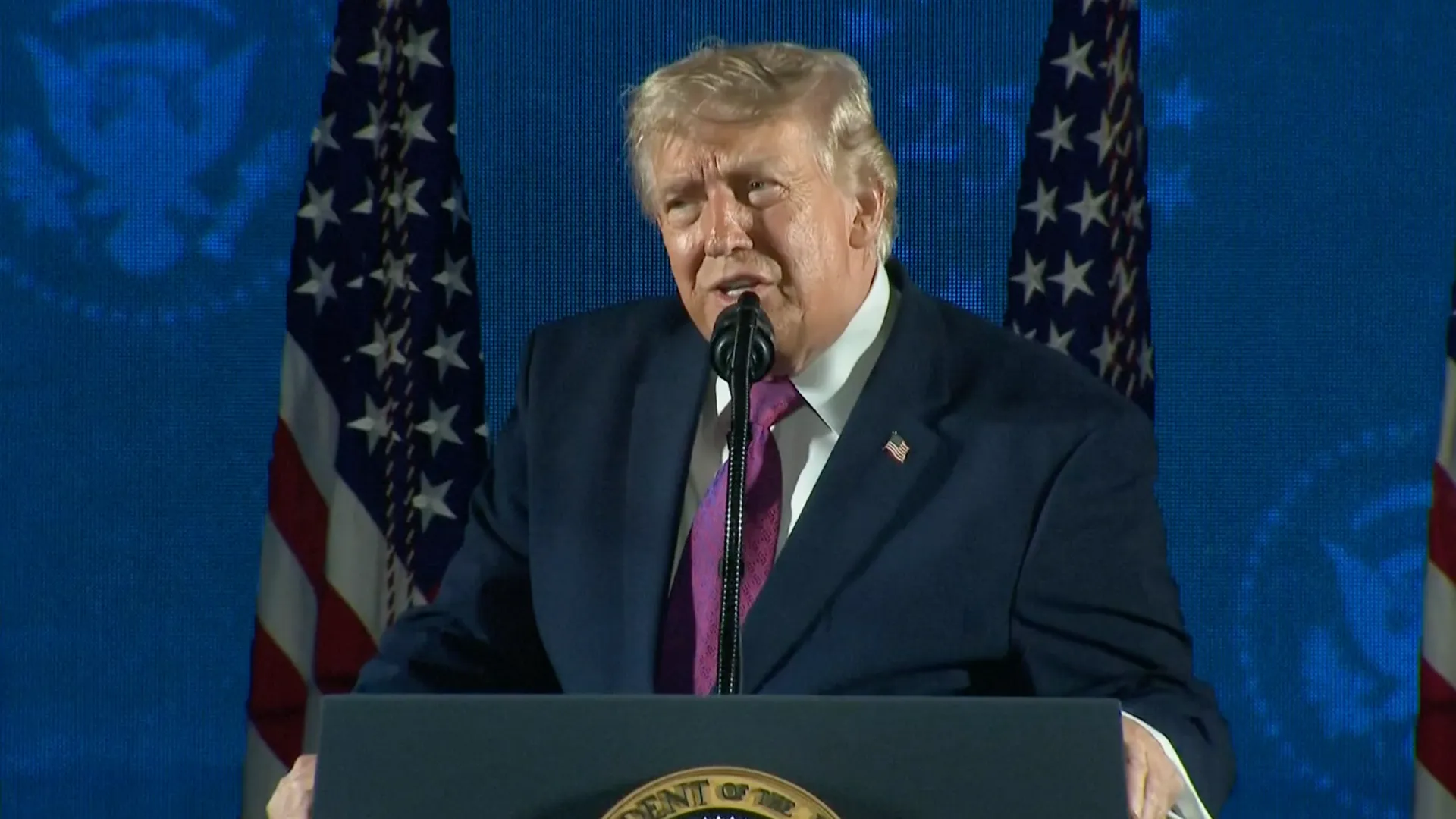 Trump pri príležitosti 250. výročia narodenia USA označil komunizmus za „smrteľnú hrozbu“ | Správy Donalda Trumpa