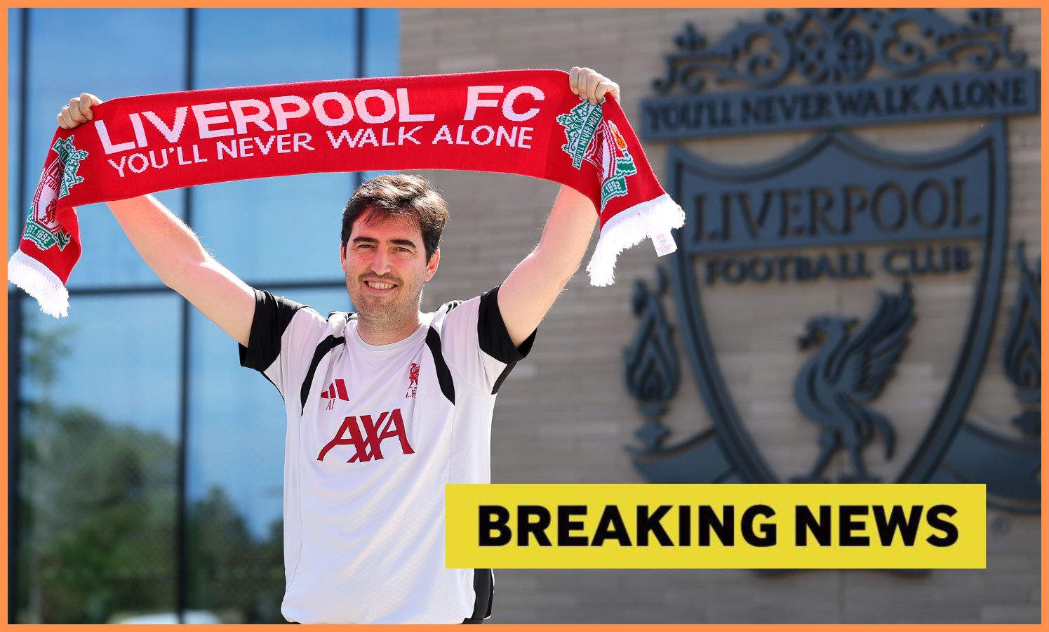 Andoni Iraola so šálom FC Liverpool