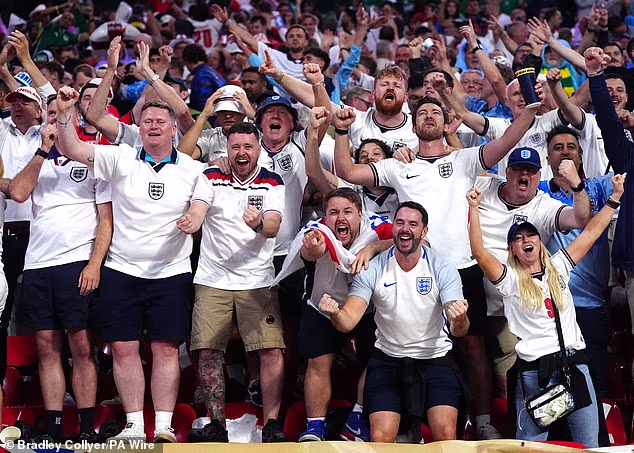 Anglicko by malo na štadióne vo štvrťfinále majstrovstiev sveta proti Nórsku podporiť približne 30 000 fanúšikov.