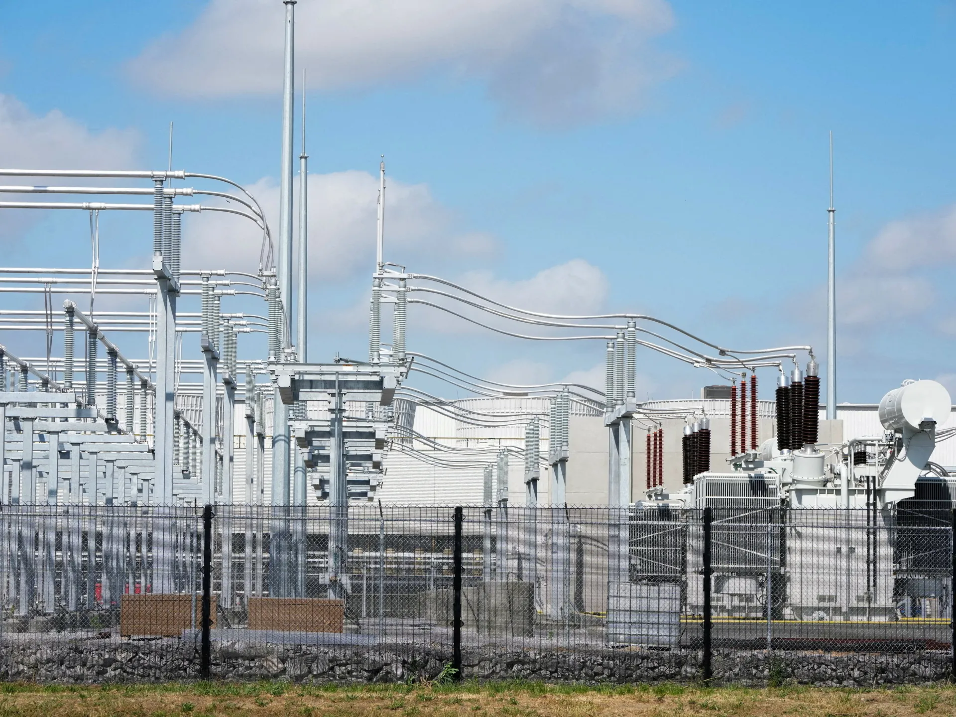 Vlna horúčav v USA vyvoláva poplach v súvislosti s energetickými požiadavkami dátových centier AI | Energetické novinky