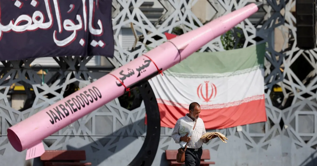 Vojna v Iráne v priamom prenose: USA opäť bombardujú iránske mestá, zatiaľ čo pat Hormuzu sa zintenzívňuje | Americko-izraelská vojna proti Iran News