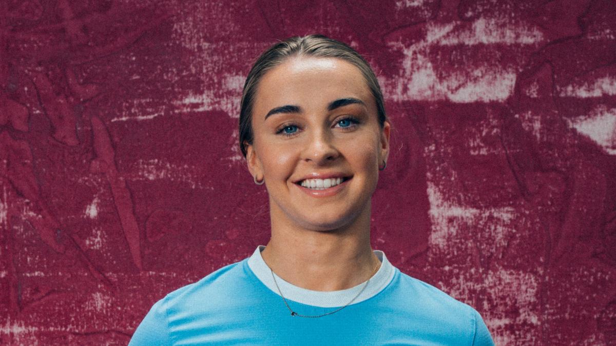 WSL - Manchester City získal krajného obrancu Niamha Charlesa z Chelsea