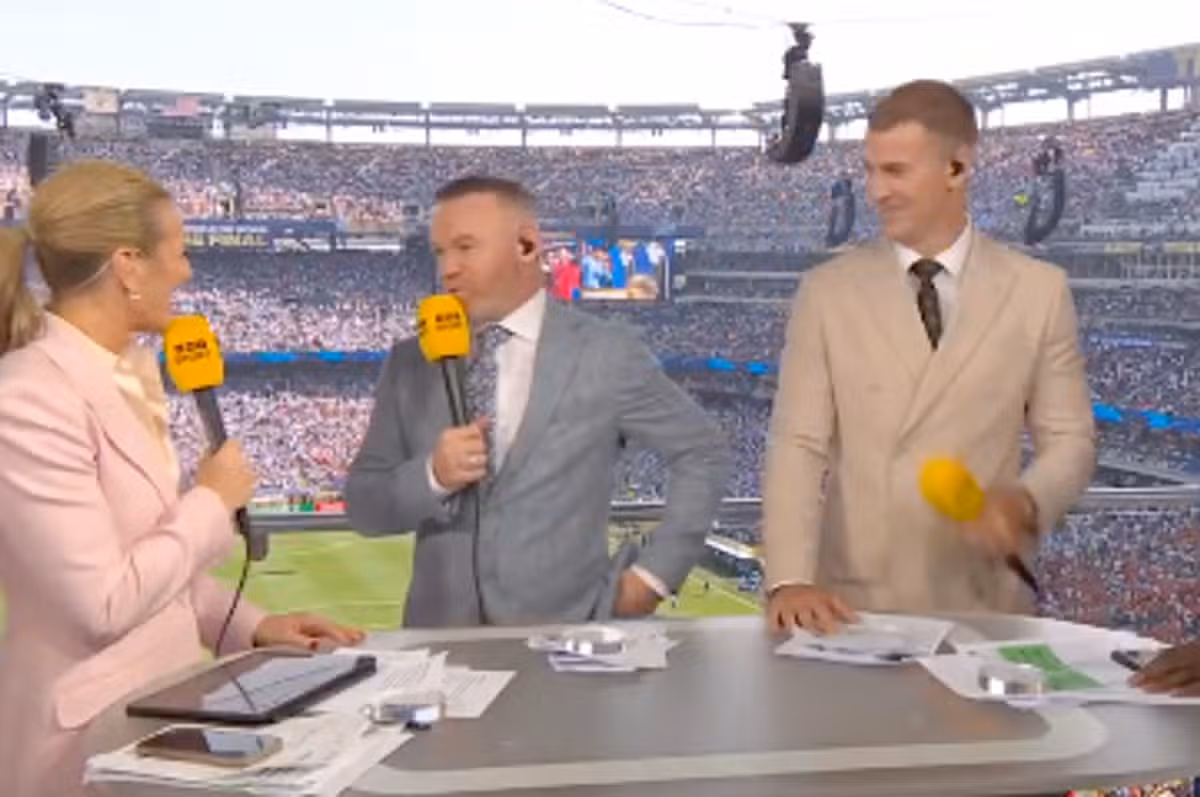 Wayne Rooney „prekonal dve nohy“ v röntgenovom verdikte v polčasovej šou Svetového pohára