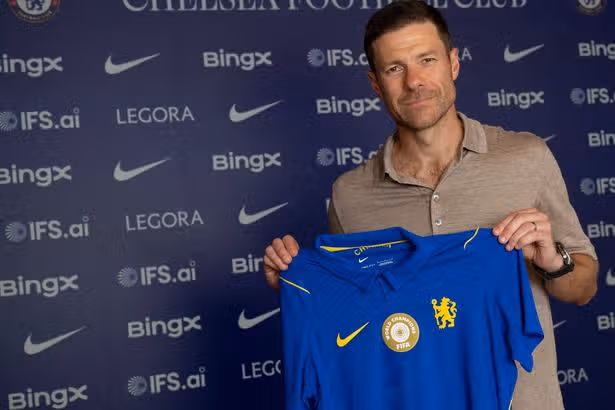 Xabi Alonso prvá tlačová konferencia Chelsea NAŽIVO - šéf Blues o prestupoch a odchodoch