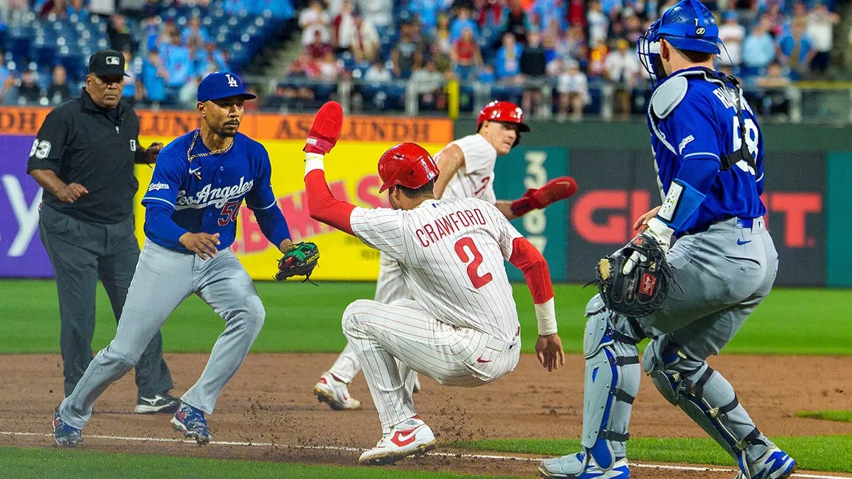 Mookie Betts označil Justina Crawforda v prehľade, keď sa JT Realmuto vracia späť na druhú základňu.