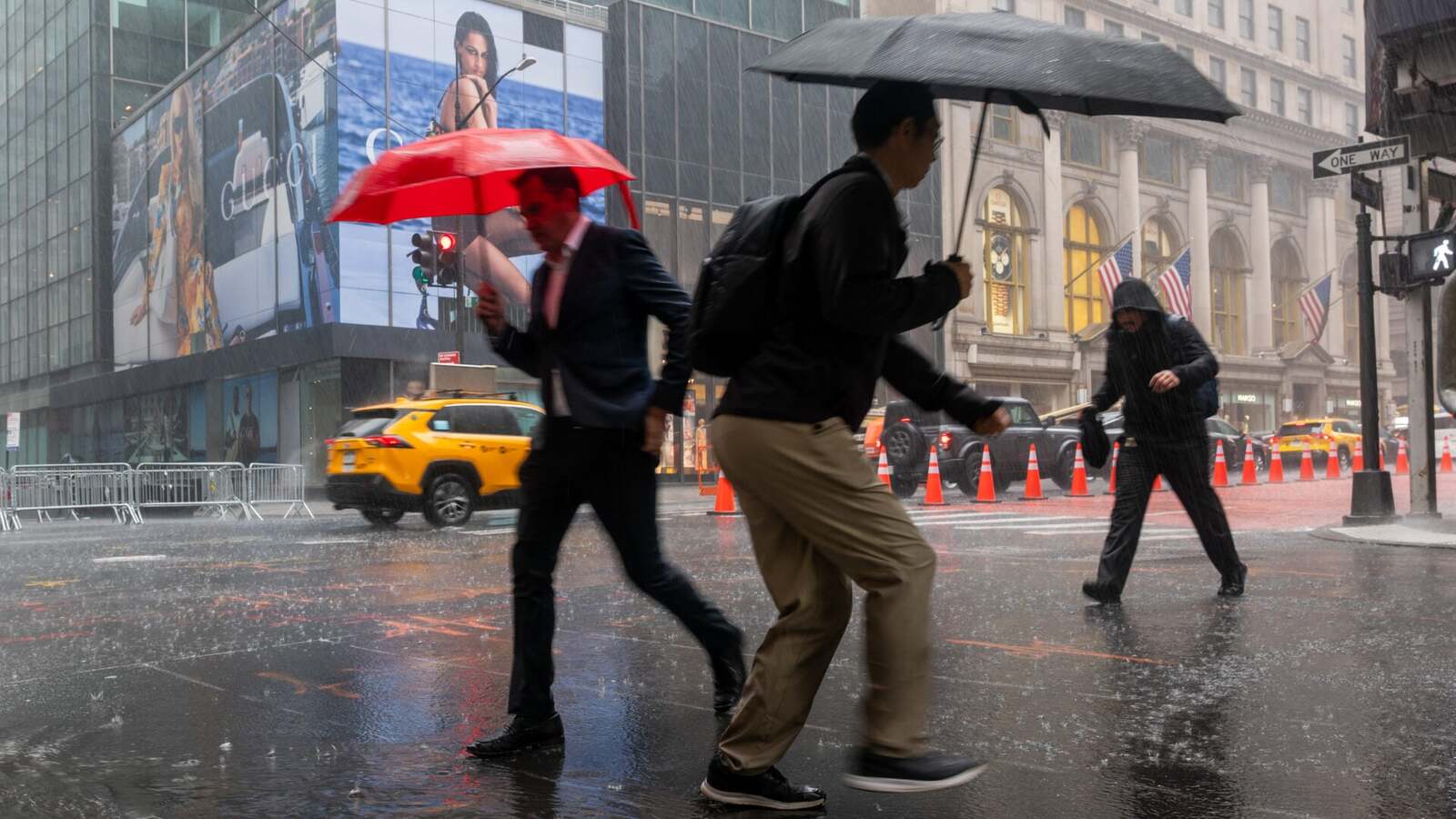 Záverečná správa o počasí na majstrovstvách sveta vo futbale, keď prívalový dážď zaplavil ulice New Yorku