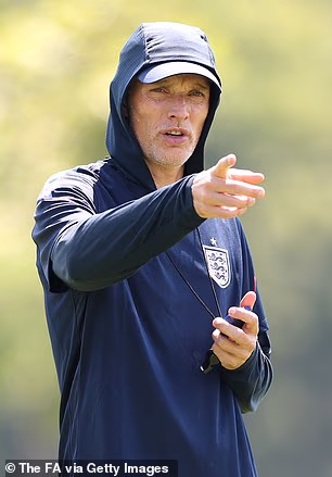 Thomas Tuchel (na obrázku) hovorí, že jeho anglický tím môže zastaviť Lionela Messiho v semifinále majstrovstiev sveta