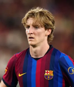 Barcelona Register Anthony Gordon Ahead of Elche Opener Barcelona Register Anthony Gordon